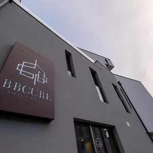  Hotel Bbcube